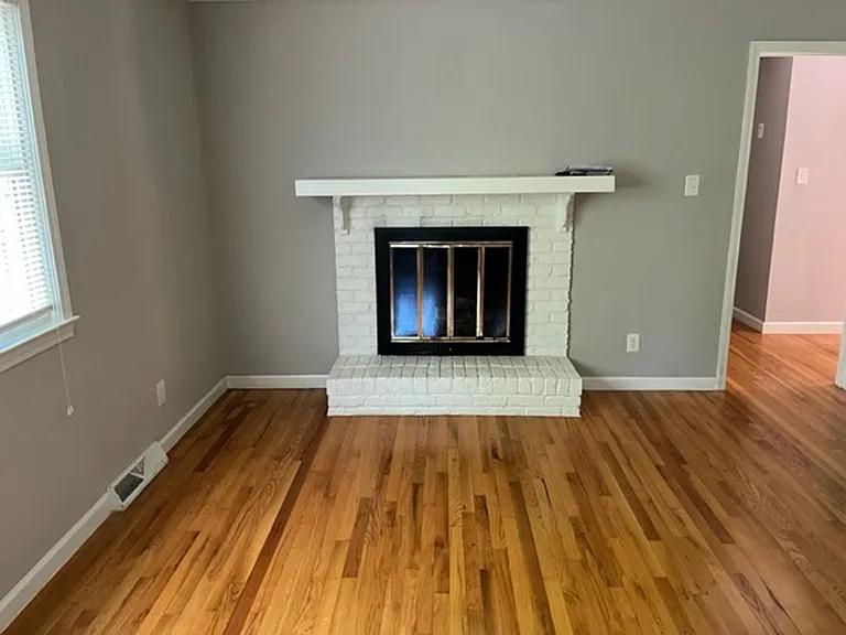 1502 Lafayette Ct — Photo 8