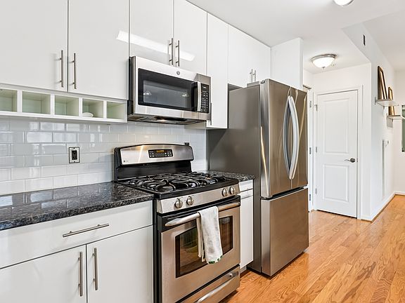 2nd image of 1390 Kenyon St NW #416