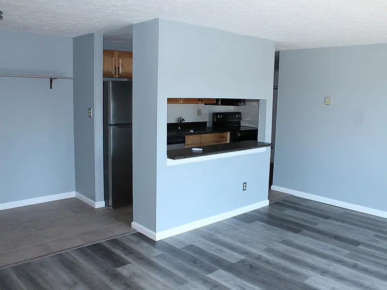 24325 Detroit Rd #202A — Photo 2