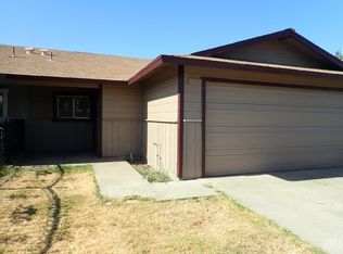 1736 17th Ave, Delano, CA 93215