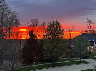 7598 Harley Hills Dr, North Royalton, OH