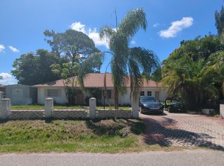 887 Leeward Rd, Venice, FL 34293