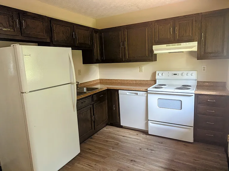 325 Arrowhead Dr #325 — Photo 9
