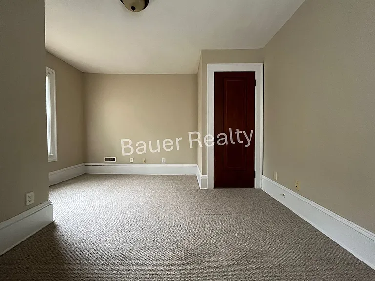 330 Dorchester St — Photo 24