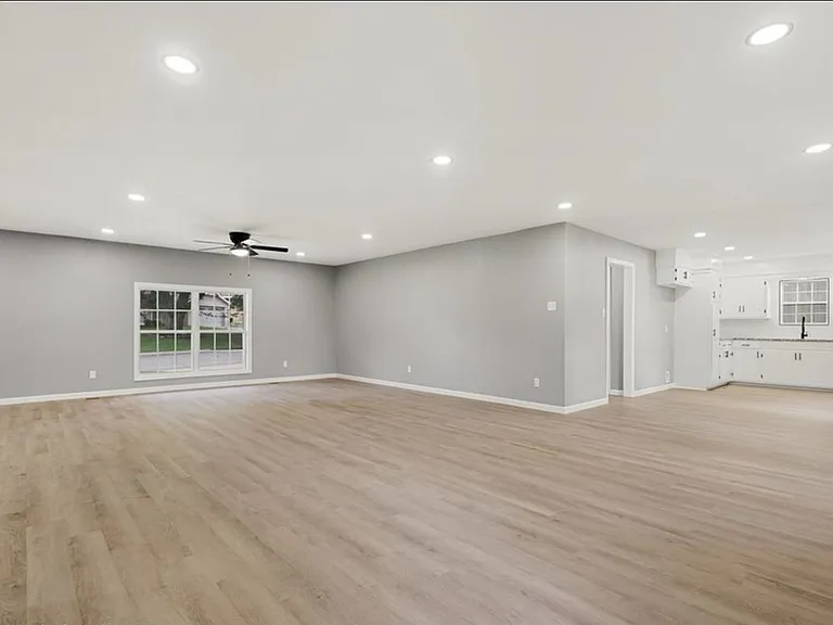 2108 Boston St — Photo 4