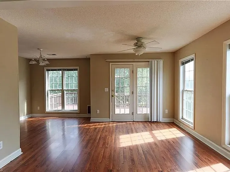 4820 Manteo Ln — Photo 11