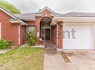 1215 Timber Bend Dr, Pflugerville, TX 78660