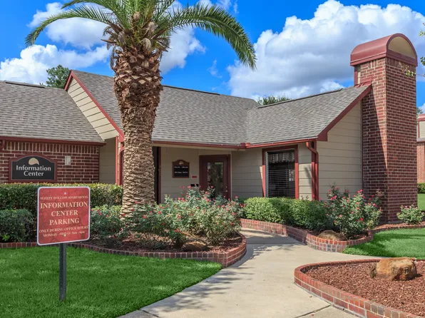 Sleepy Hollow Apartments