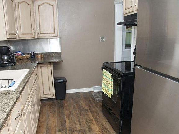 5th image of 58856 Crestview Dr