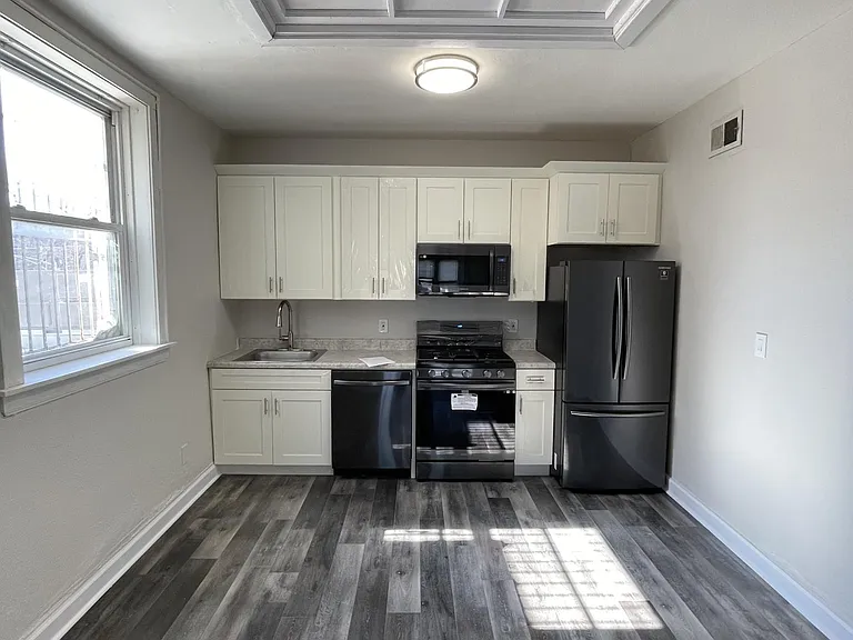 3242 N Pulaski Rd #1 — Photo 9