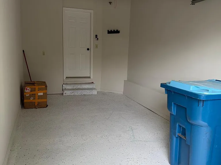 42 Madison Way — Photo 37