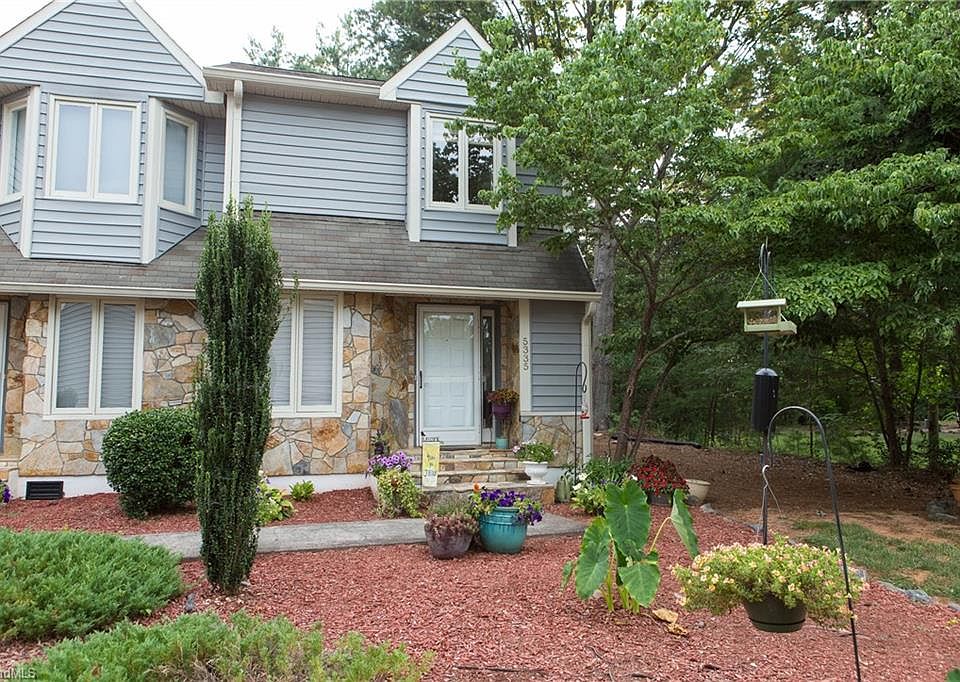 2nd image of 5335 Summit Heights Dr