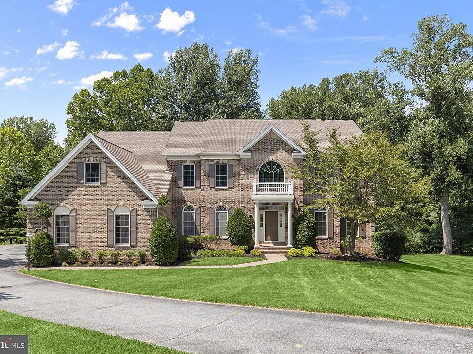 1st image of 11546 Fox River Dr