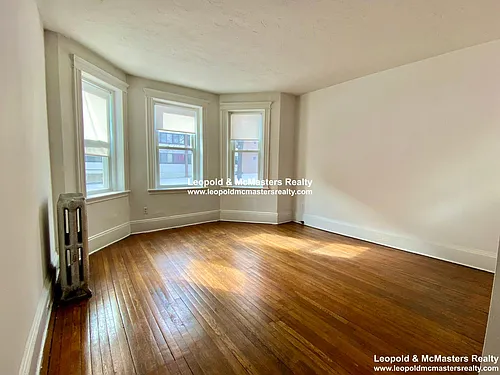 108 Warren St Photo 1