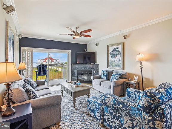 2nd image of 105 56th St #210-P1