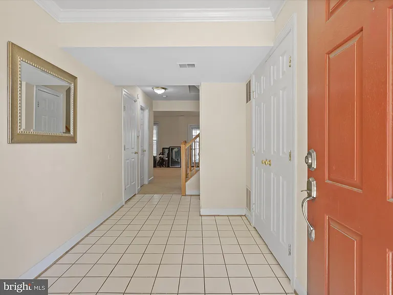 7441 Heatherfield Ln — Photo 3