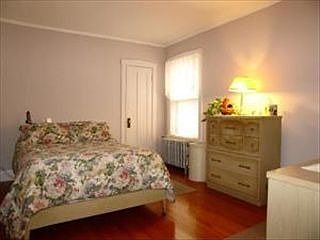 5th image of 6136 W Cornelia Ave