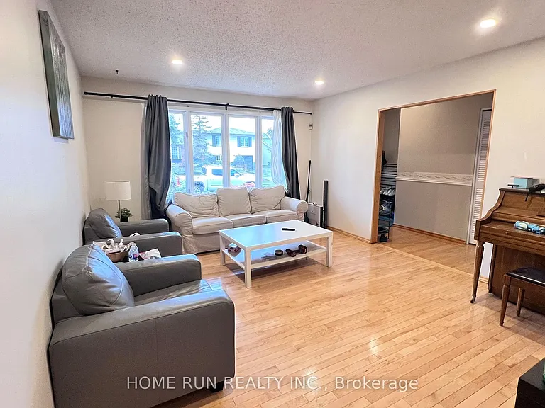 960 Cahill Dr W — Photo 5