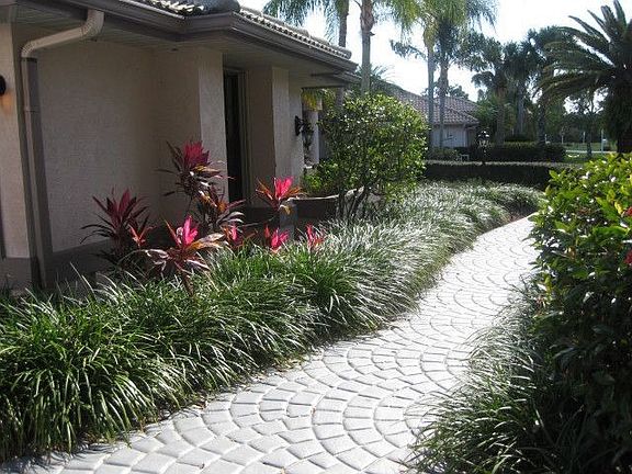 5th image of 641 SW Palmetto Cv