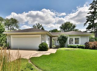 363 N Emroy Ave, Elmhurst, IL 60126