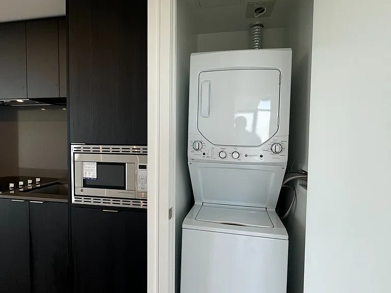 86 Dundas St E #1114 — Photo 9