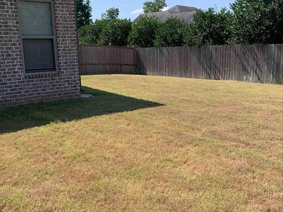 3rd image of 499 Dogwood Valley Dr