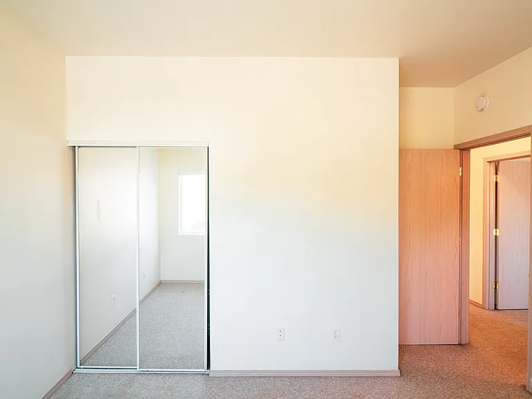 South Haven Apartments — Photo 12
