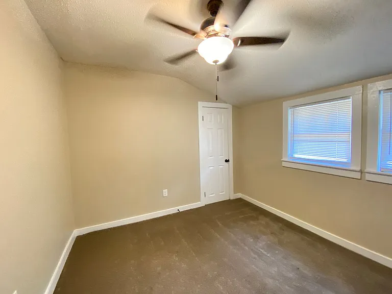 3604 Sycamore St — Photo 13