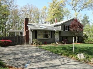 30 Walton St, Billerica, MA 01821