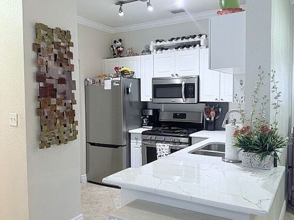 2721 Via Murano UNIT 320