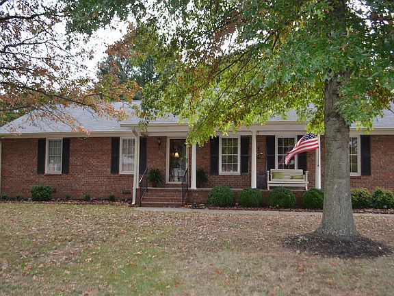 3rd image of 2319 Riverstone Dr