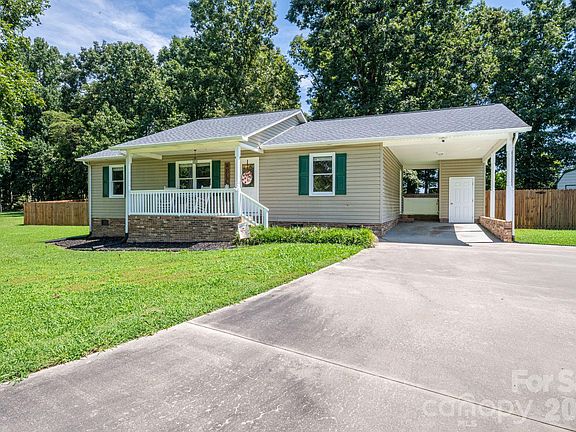 2nd image of 145 Eagles Nest Way