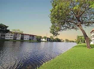 361 S Hollybrook Dr APT 102, Hollywood, FL 33025