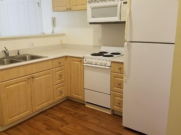 4th image of 22 Kaena Ln #B