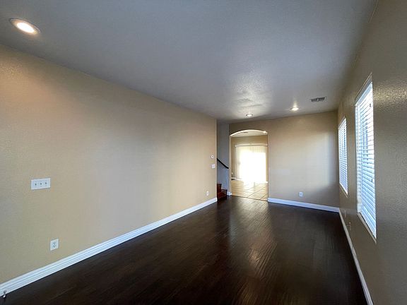 2nd image of 7983 Duneville St