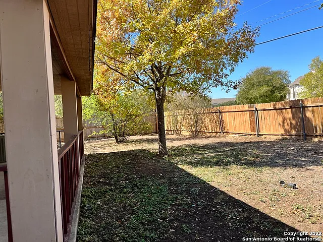 7807 Ruby Mdw — Photo 21