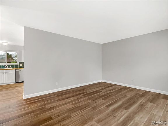 4th image of 708 Vanderville Dr