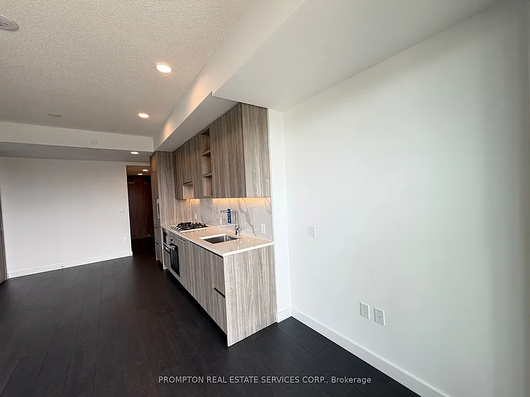 75 Billes Hts #1902 — Photo 14