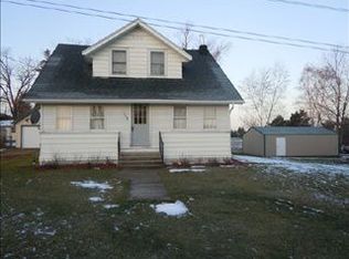 108 N Locust St, Baileyville, IL 61007