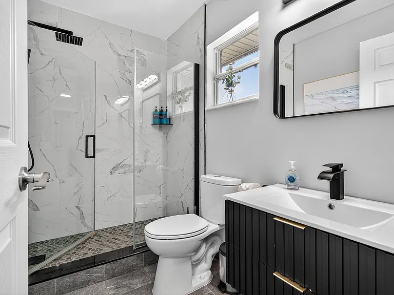 3044 Golden Rain Dr — Photo 38