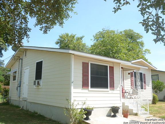 3rd image of 707 MCDOUGAL AVE