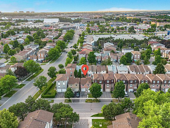 2nd image of 5 Kimbercroft Ct
