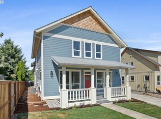 378 SW George Ct, Dundee, OR 97115