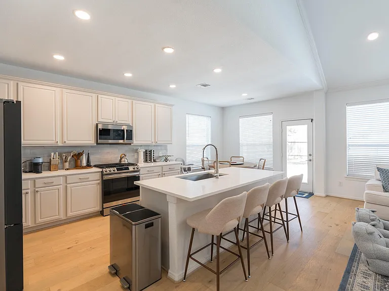 135 S Rocky Point Cir — Photo 7