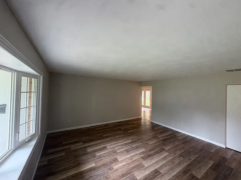 314 Scenic Ct — Photo 13