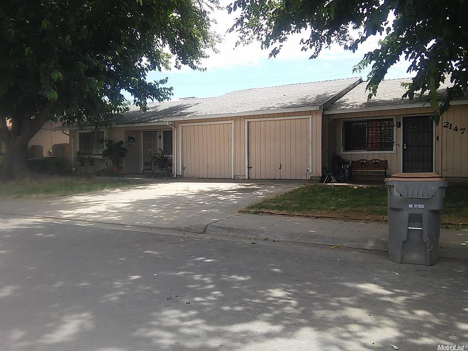 2nd image of 2147 Hickory Way