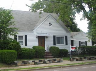 31 Fort Ave, Salem, MA 01970