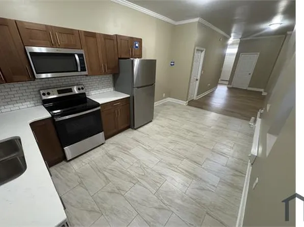 2327 N 18th St, Philadelphia, PA 19132