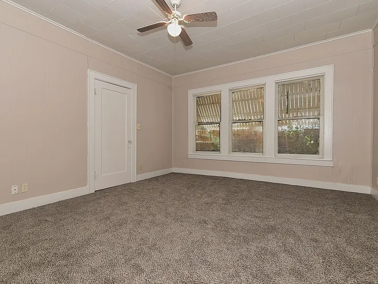 3814 Roberts St — Photo 22