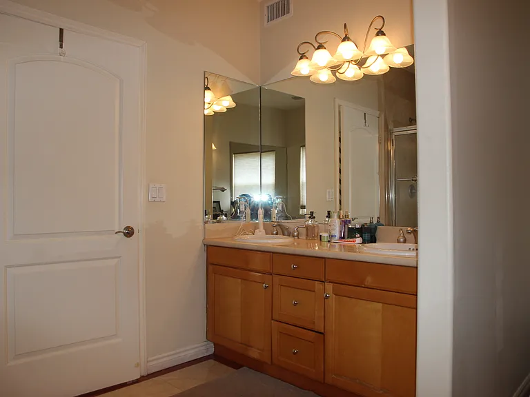 11871 Iowa Ave #104 — Photo 18
